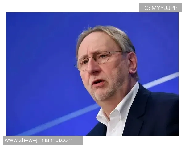 挥霍无度的足球明星们:财富背后的奢侈生活与破产警钟 挥霍无度的足球明星们:财富背后的奢侈生活与破产警钟