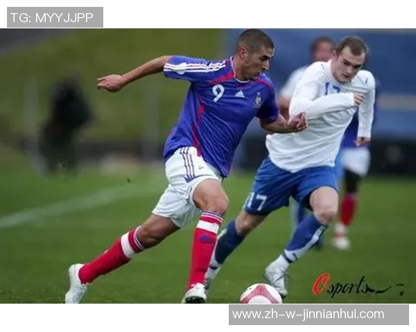 全球足坛十大球星排名榜揭晓 谁才是当今足球的真正王者 全球足坛十大球星排名榜揭晓 谁才是当今足球的真正王者